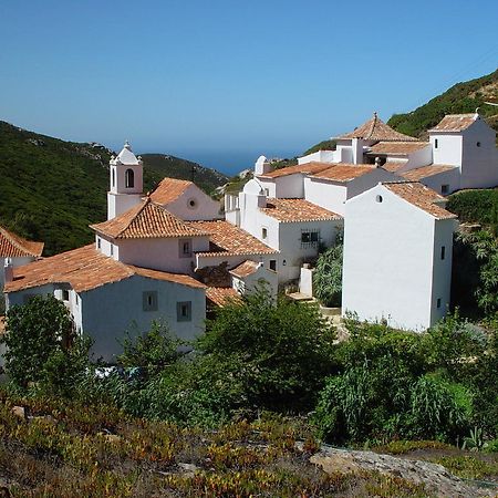 Отель Convento Sao Saturnino Коларес Экстерьер фото