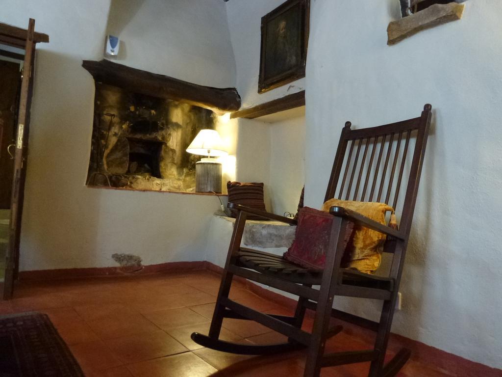 Отель Convento Sao Saturnino Коларес Экстерьер фото
